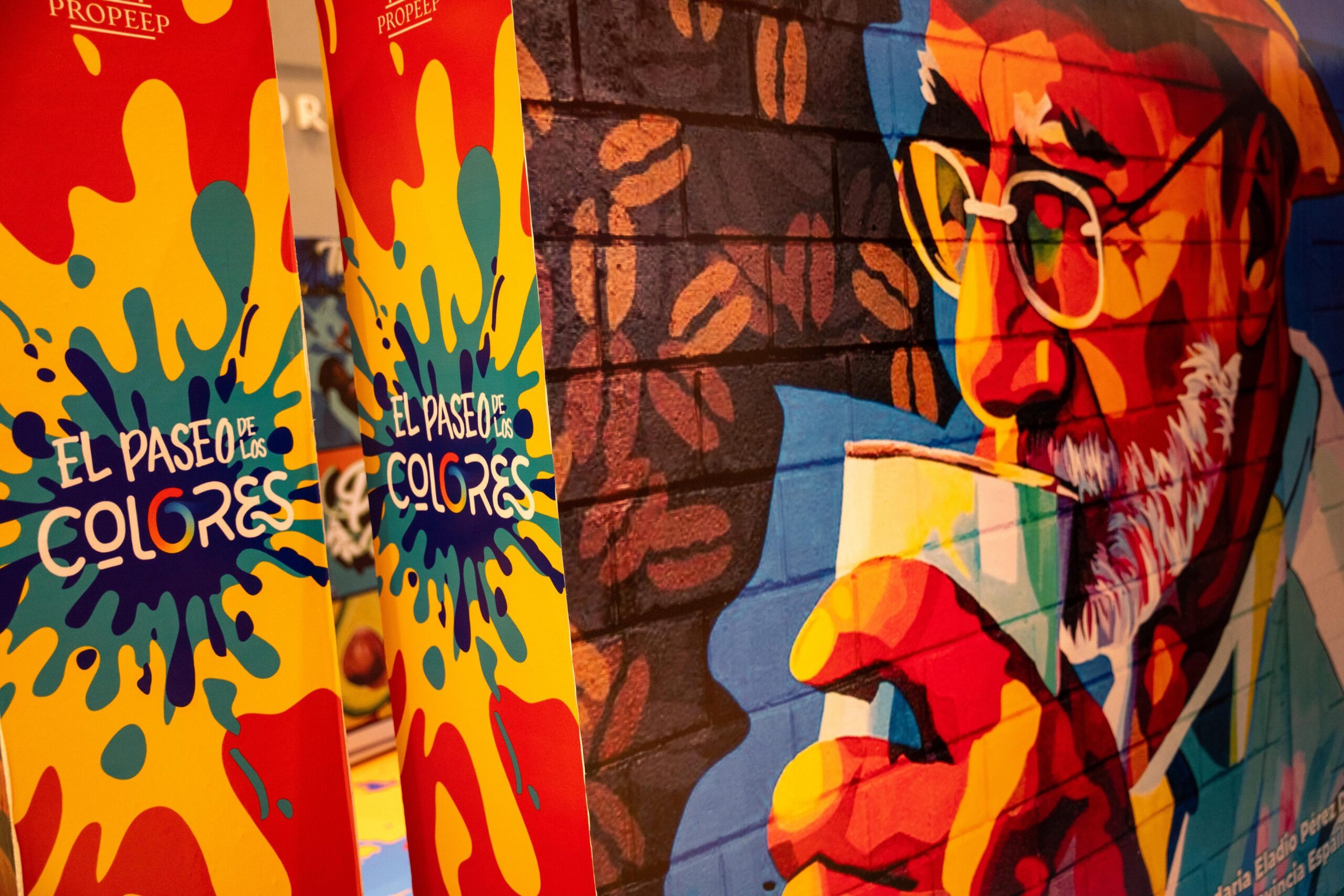 Propeep documenta la transformación urbana del país con la exposición fotográfica “Entre Muros y Colores”