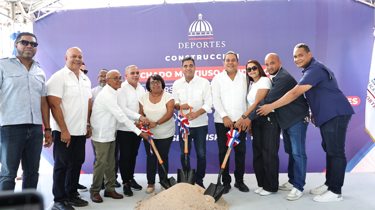 Ministerio de Deportes inicia siete multiusos en el Sur con inversión cercana a RD$200 millones