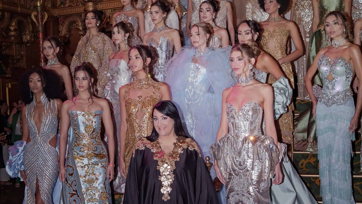 Giannina Azar deslumbra en la Semana de la Moda de Nueva York con su colección "The Life"