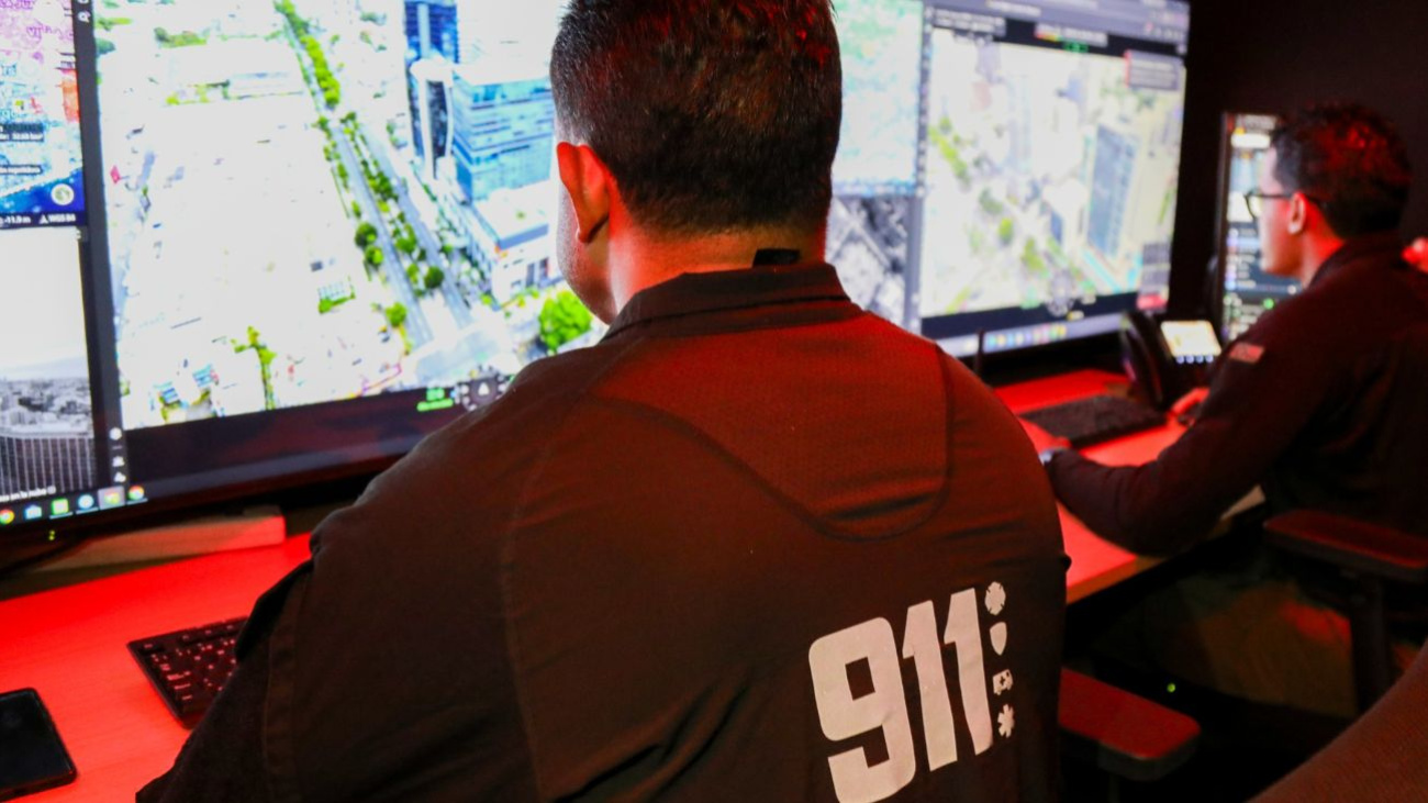 Sistema 9-1-1 prueba alertas masivas y drones autónomos durante simulacro de terremoto