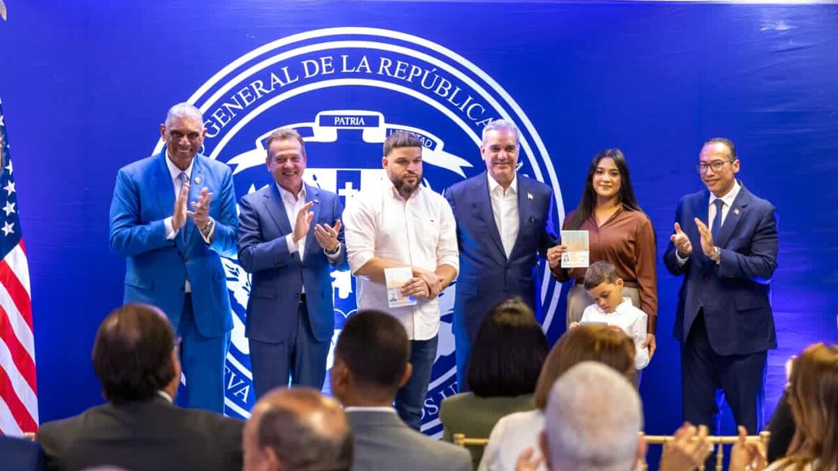 Inicia la expedición del pasaporte electrónico para la diáspora con cobertura de repatriación
