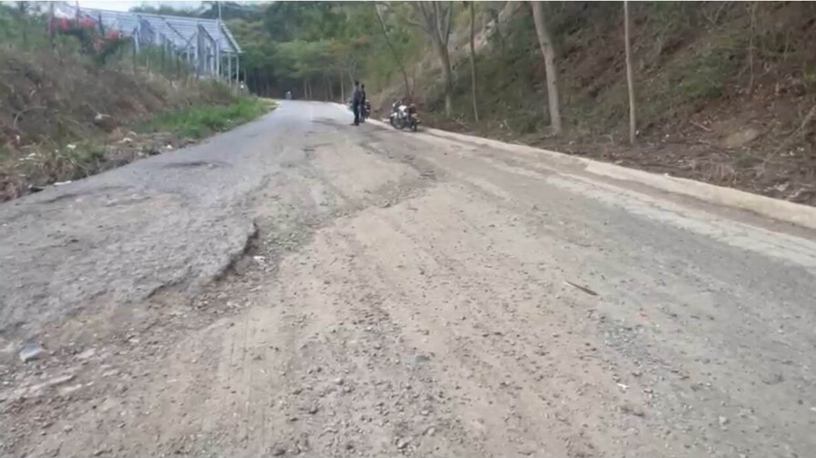 Comunidades de La Sierra en Santiago urgen al Gobierno rehabilitar tramo vial y puentes en peligro