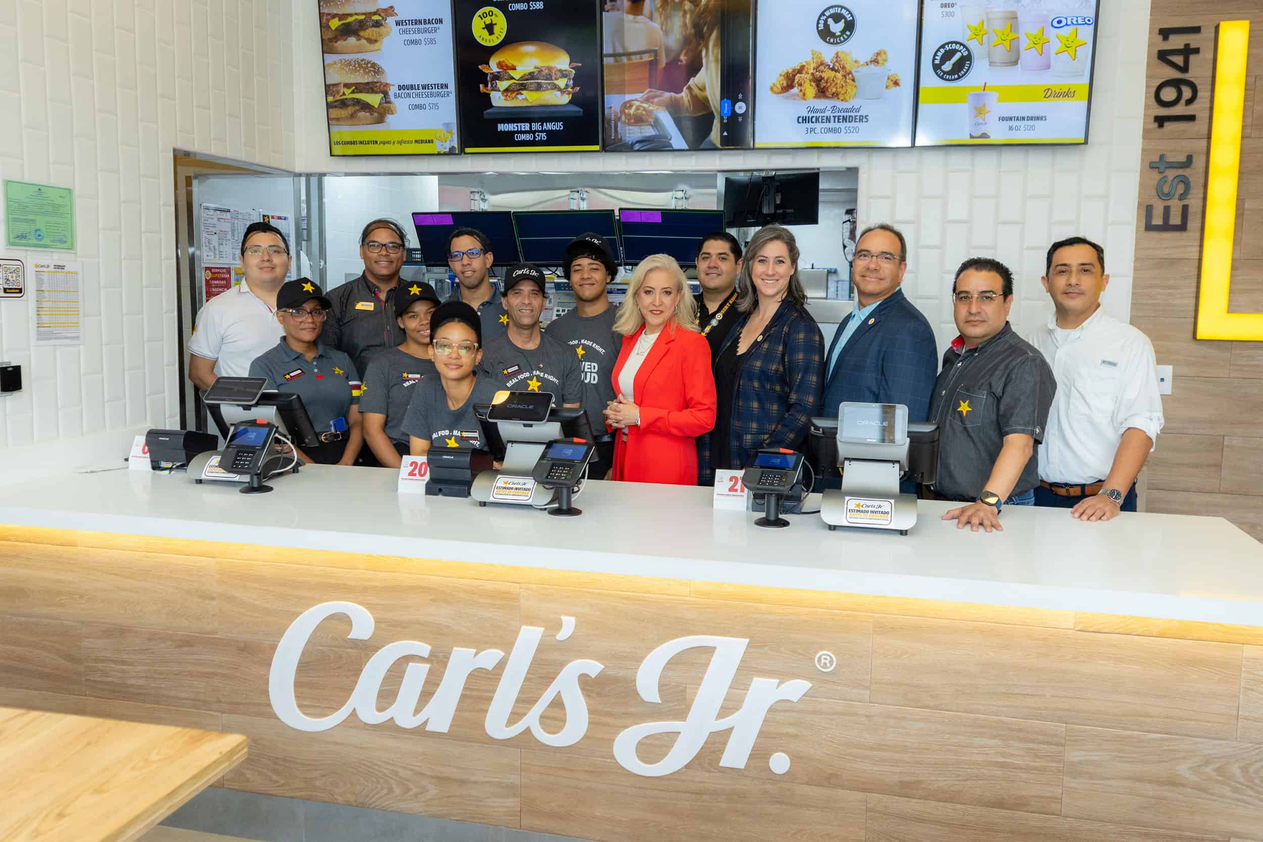 Carl’s Jr. inicia operaciones en República Dominicana con local en Galería 360