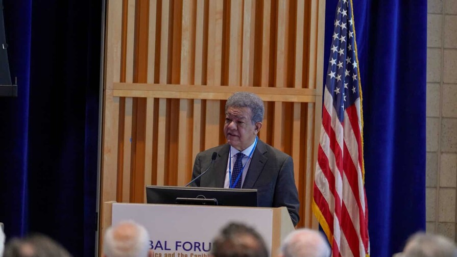 Leonel Fernández advierte en Nueva York sobre el impacto global de la fragmentación geopolítica