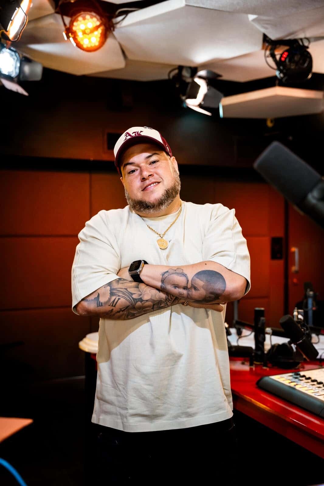 DJ Scuff amplía el alcance de su propuesta urbana con millones de vistas en YouTube