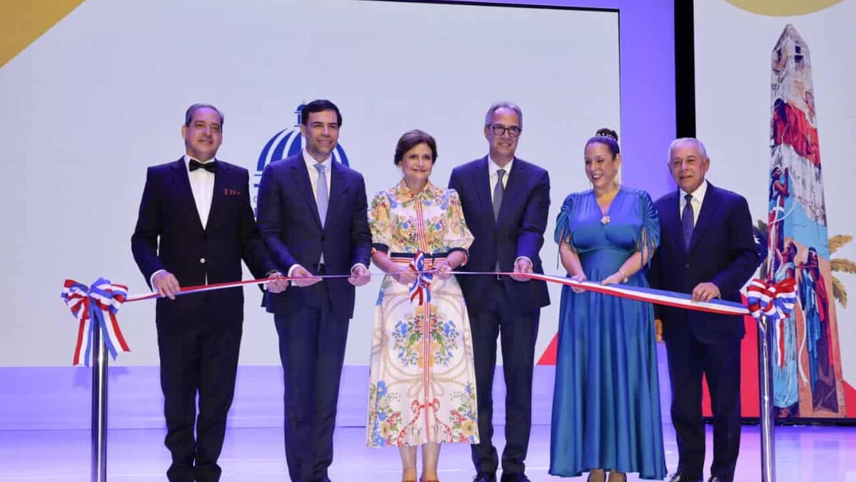 Inauguran la 28.ª Feria Internacional del Libro de Santo Domingo en honor a José Mármol y con Panamá como invitado