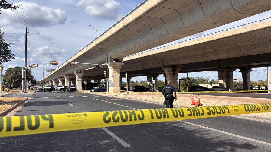 Familia de migrante venezolano baleado por agentes de inmigración en Texas exige cirugía urgente