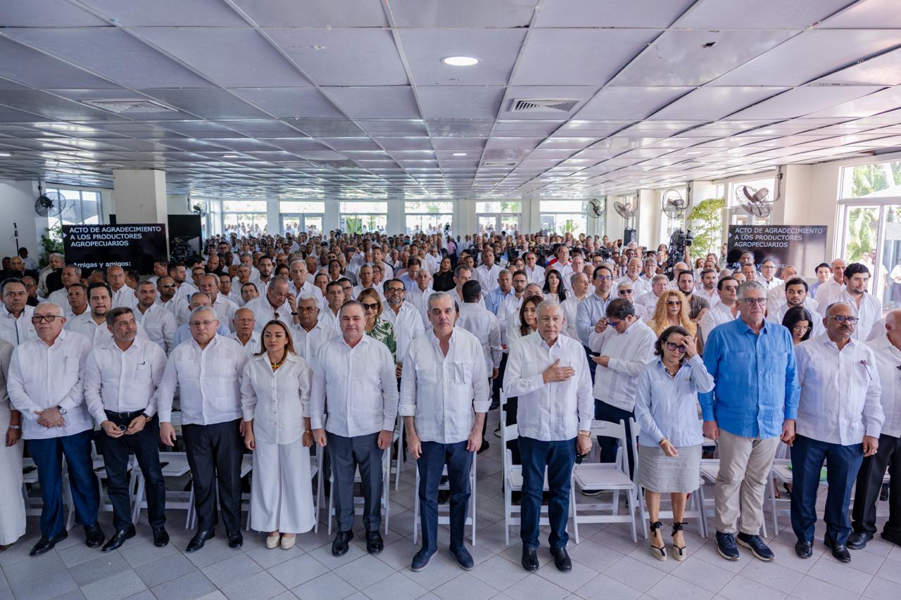 Abinader atribuye al campo avance de RD frente a la subalimentación