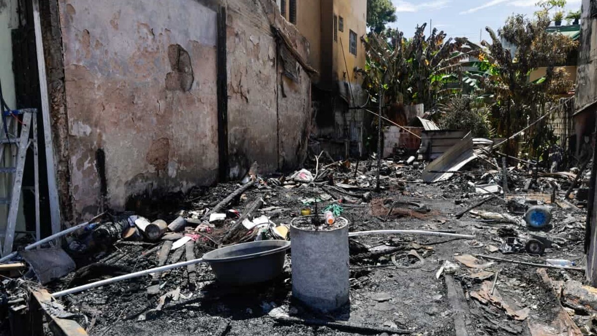 Familias damnificadas por voraz incendio en la Ciudad Colonial claman por asistencia gubernamental