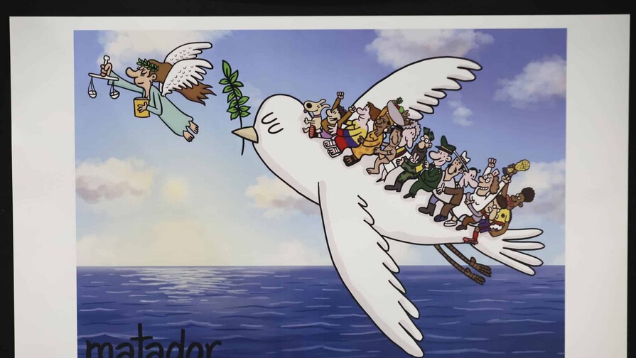 Caricaturistas de 52 países reflexionan sobre la guerra y la paz en Bogotá