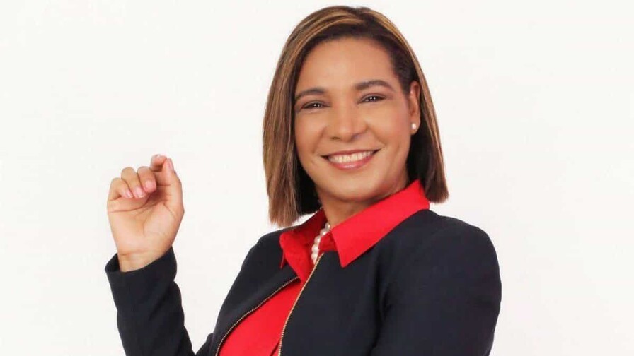 Glenis E. Féliz publica una guía sobre liderazgo y preparación para ejercer el poder